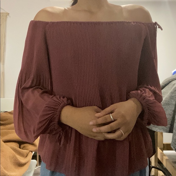 Wilfred Talence Off Shoulder Pleated Blouse - Picture 5 of 7